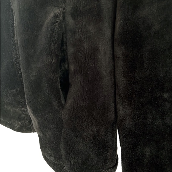 32 Degree Heat Women Jacket Full Zip Pockets Fuzzy Black Size M NEW. - Picture 2 of 6